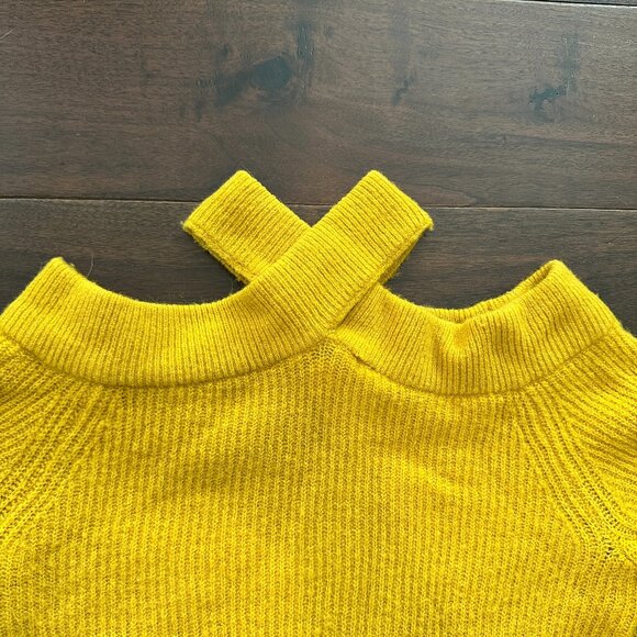 ANTHROPOLOGIE Moth RIbbed Sweater with Cutout Shoulders Size Small Yellow - Picture 3 of 9